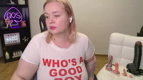 Snapshot of showmebbw chatting on 25, 5, 2026 Mimi online show from 25, 5, 2026