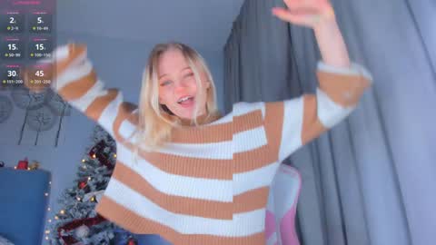 Snapshot of showmejenny chatting on 2, 1, 2025 jennywoody online show from 2, 1, 2025