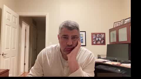 Chicago Guy online show from 27, 10, 2025