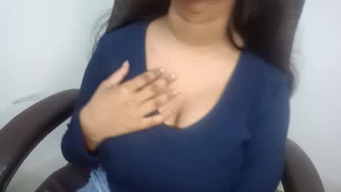 shreya_0 online show from 22, 12, 2025