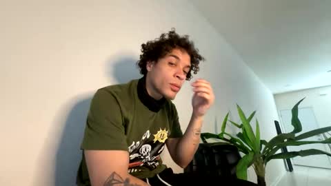 shurthingxx online show from 6, 3, 2025