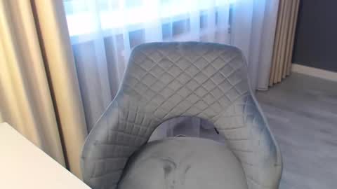 shy_26 online show from 2, 1, 2025