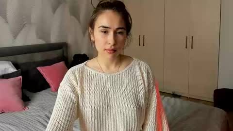 Mika online show from 6, 3, 2026