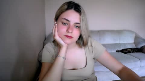 shy_sabrina_ online show from 25, 5, 2026