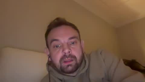 Snapshot of shyb35 chatting on 4, 12, 2024 shyb35 online show from 4, 12, 2024