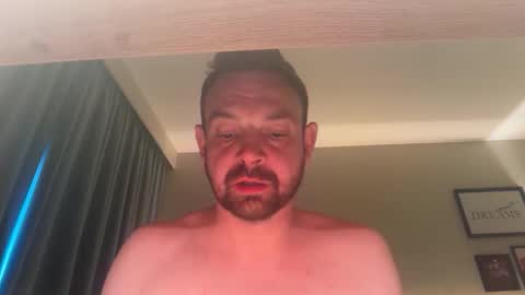 Snapshot of shyb35 chatting on 9, 9, 2025 shyb35 online show from 9, 9, 2025