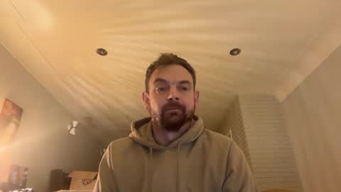 Snapshot of shyb35 chatting on 27, 10, 2025 shyb35 online show from 27, 10, 2025