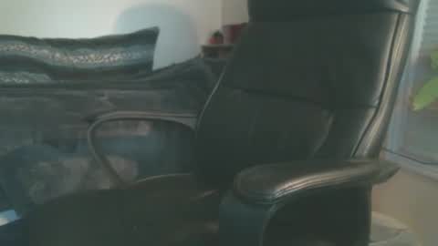 shyboyhugecum2020 online show from 20, 3, 2026