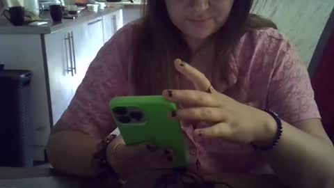 Snapshot of shycute1818 chatting on 28, 9, 2025 shycute1818 online show from 28, 9, 2025