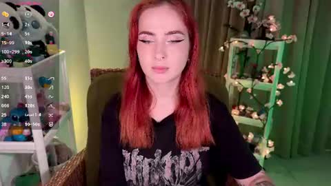 Snapshot of shyfoxxxy chatting on 10, 7, 2026 Effie online show from 10, 7, 2026