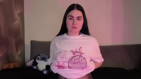 Snapshot of shylesley chatting on 19, 3, 2026 Lesley online show from 19, 3, 2026