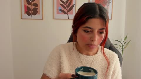 Snapshot of shylittlebunny chatting on 24, 1, 2025 shylittlebunny online show from 24, 1, 2025