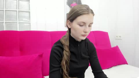 shyly_lisa online show from 27, 5, 2026