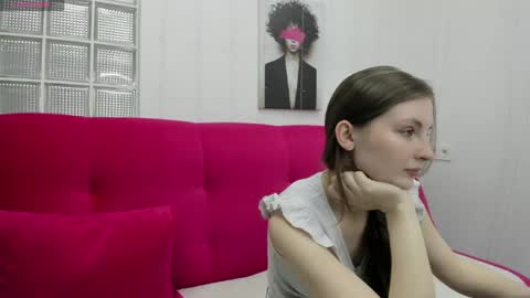shyly_lisa online show from 3, 6, 2026