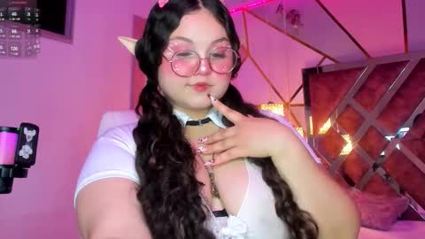 Shyly online show from 26, 2, 2026