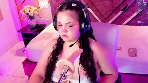 Shyly online show from 24, 7, 2026