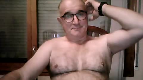Snapshot of shymmy10 chatting on 10, 8, 2026 shymmy10 online show from 10, 8, 2026