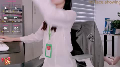 shyn_22 online show from 24, 11, 2025