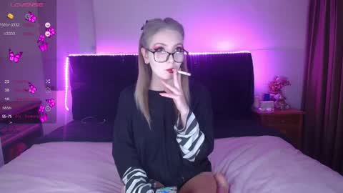 Snapshot of shysweetrish chatting on 22, 4, 2026 shysweetrish online show from 22, 4, 2026