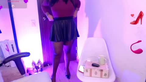 Snapshot of sia_ellis chatting on 9, 6, 2026 Salome Next streaming 11102024 online show from 9, 6, 2026