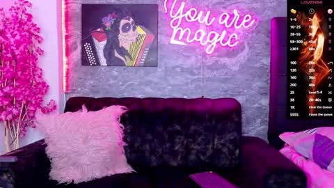 siamarlin online show from 5, 12, 2025