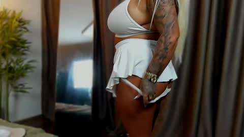 Snapshot of sierra_quinn chatting on 14, 9, 2025 Sierra online show from 14, 9, 2025