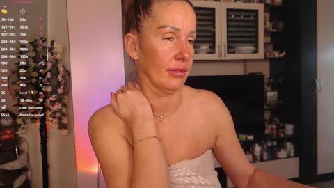 silenaa_sloussen online show from 15, 9, 2025