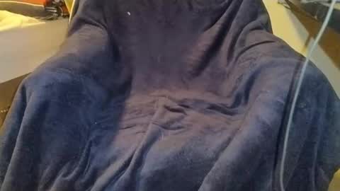 Tsuki online show from 12, 10, 2025