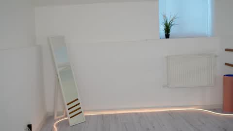 Snapshot of silent_chill chatting on 10, 2, 2025 Chilli online show from 10, 2, 2025