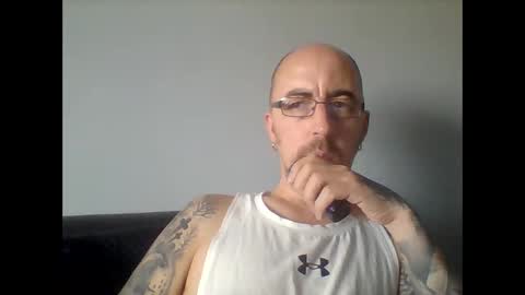 Snapshot of silent_v_81 chatting on 17, 9, 2025 Silent V online show from 17, 9, 2025