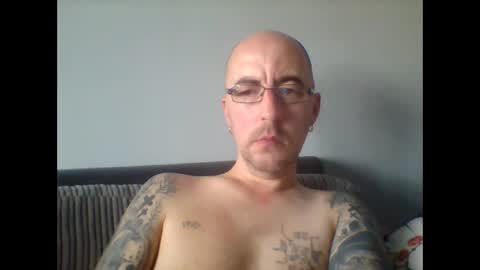Snapshot of silent_v_81 chatting on 8, 10, 2025 Silent V online show from 8, 10, 2025