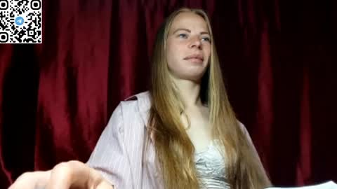 Snapshot of silentpassion567 chatting on 19, 5, 2026 JULIANA online show from 19, 5, 2026