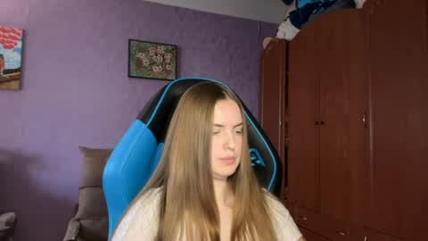 Erica online show from 4, 4, 2026