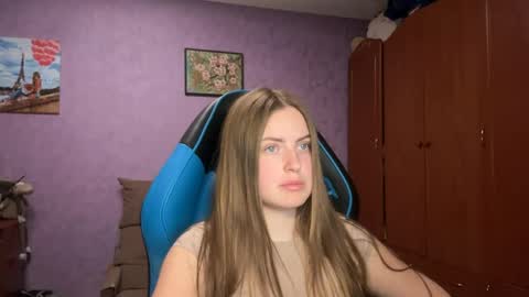 Snapshot of silksinner_ chatting on 15, 5, 2026 Erica online show from 15, 5, 2026
