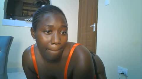 Snapshot of silky_aura chatting on 20, 5, 2026 Memoo online show from 20, 5, 2026