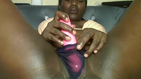 Snapshot of silky_aura chatting on 17, 6, 2026 Memoo online show from 17, 6, 2026