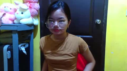 Snapshot of silkykitten_ chatting on 21, 11, 2025 silkykitten_ online show from 21, 11, 2025