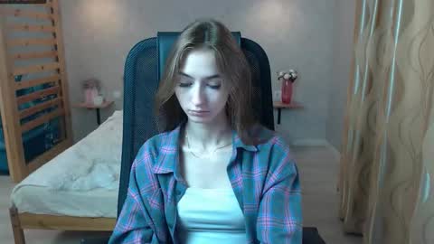 silkymiley online show from 11, 9, 2025