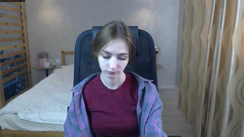 silkymiley online show from 18, 9, 2025
