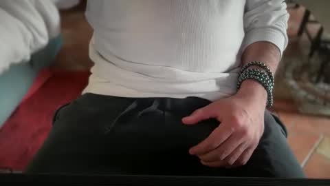 Snapshot of silverbeard81 chatting on 20, 11, 2025 silverbeard81 online show from 20, 11, 2025