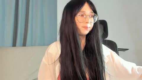 Snapshot of silvernoise chatting on 19, 4, 2026 Alice online show from 19, 4, 2026
