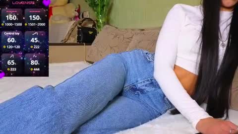 miss Anna online show from 2, 2, 2025