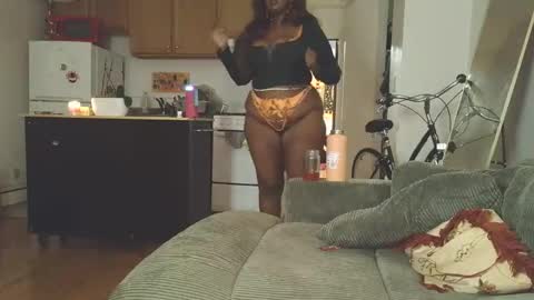 Simin Fox online show from 27, 10, 2025