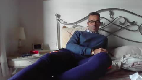 Snapshot of simmeturbate chatting on 26, 9, 2025 Italiandaddyitalydickassbottomassholecomshowmasturbatenudeboyitalyatleticcutemuscolarhardcockdickboy online show from 26, 9, 2025