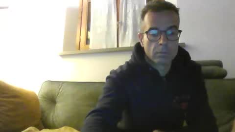Snapshot of simmeturbate chatting on 15, 10, 2025 Italiandaddyitalydickassbottomassholecomshowmasturbatenudeboyitalyatleticcutemuscolarhardcockdickboy online show from 15, 10, 2025