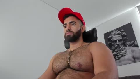 Snapshot of simon_leon01 chatting on 20, 7, 2026 simon_leon01 online show from 20, 7, 2026