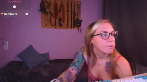 simona_moonshine online show from 6, 4, 2026
