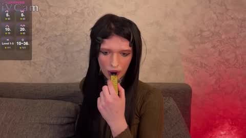 Snapshot of simona_rain chatting on 1, 3, 2025 Simona online show from 1, 3, 2025
