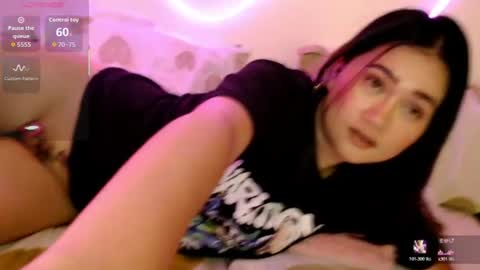Snapshot of simplykhate chatting on 25, 6, 2026 Adrianna Fowler online show from 25, 6, 2026