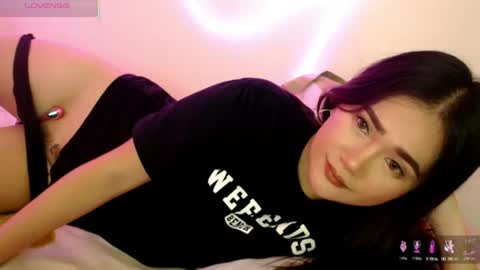 Snapshot of simplykhate chatting on 7, 7, 2026 Adrianna Fowler online show from 7, 7, 2026